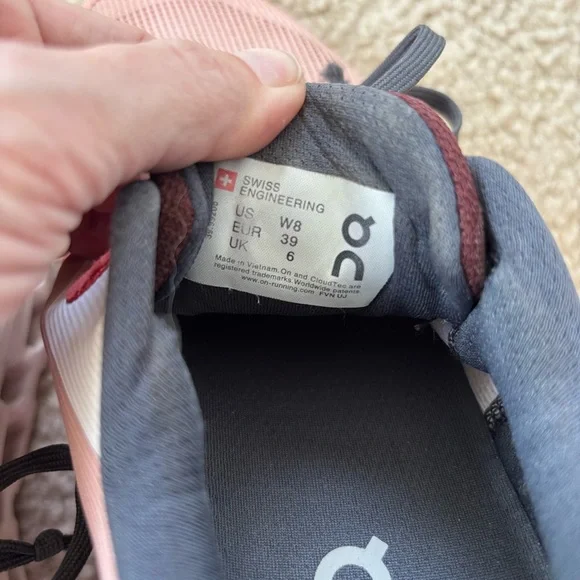 On Running Women's Cloudstratus Pink Red Running Shoes Size 8 - Picture 7 of 9